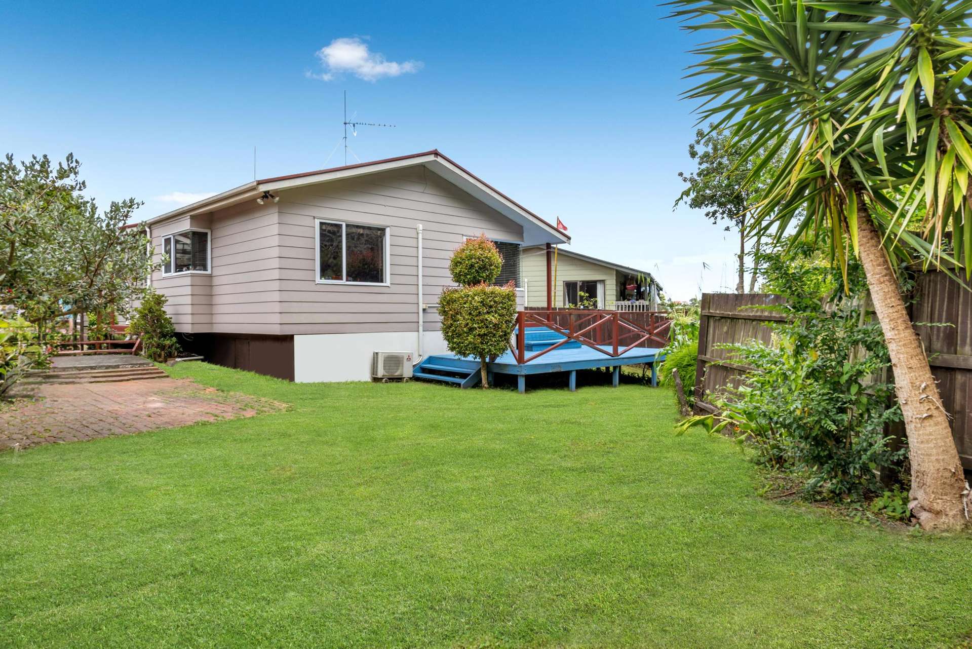1/17a Idesia Place Totara Heights_0
