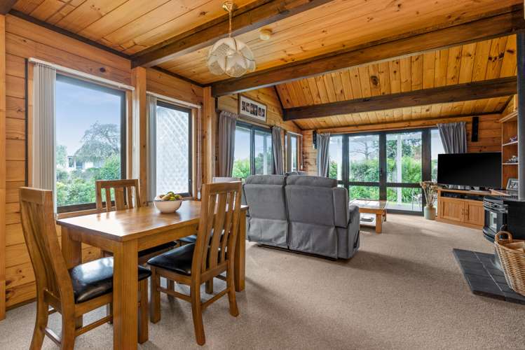 19 Valerie Street Clive_18