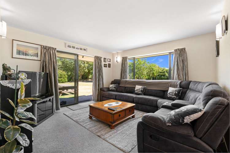 25B Queens Avenue Waikuku Beach_6