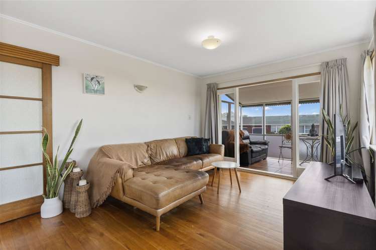 2/1 The Link Howick_11