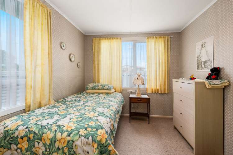 14 Elliott Crescent Owhata_9