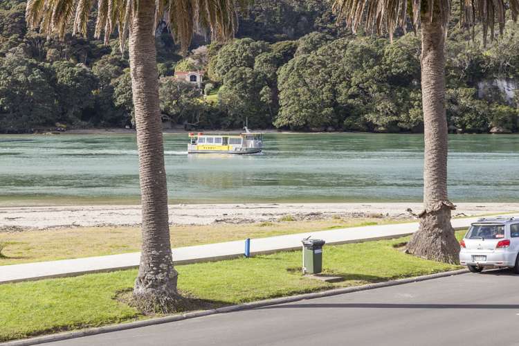 16 The Esplanade Tairua_10