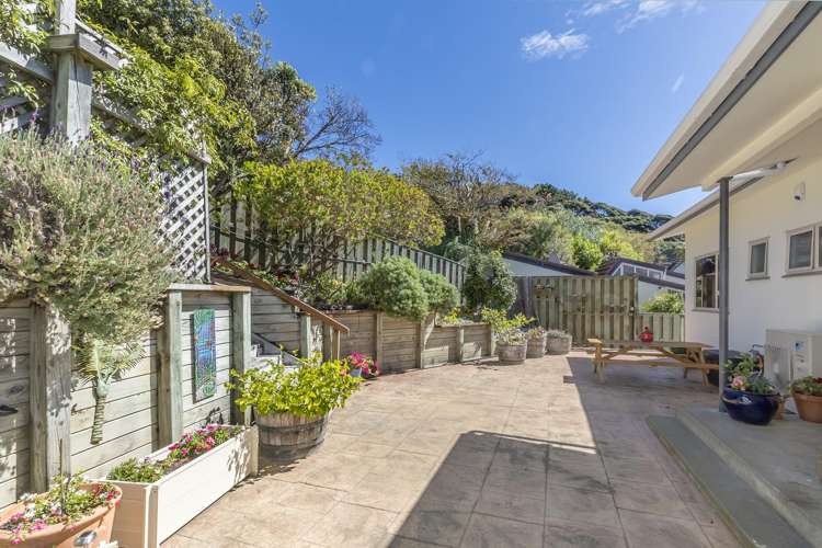 14 Kenef Road Paremata_21