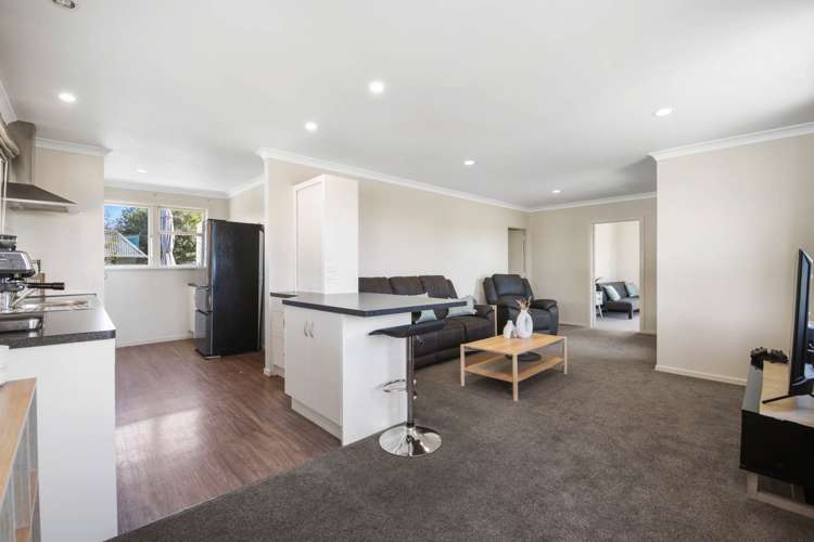 14 Gill Crescent Redwoodtown_1