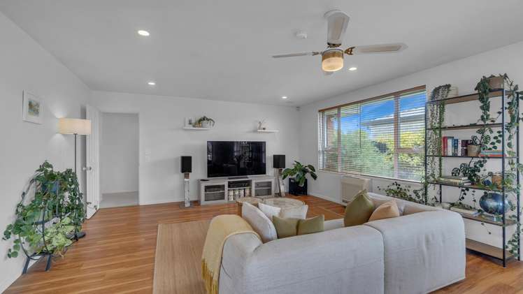 16 Thistledown Place Woolston_2