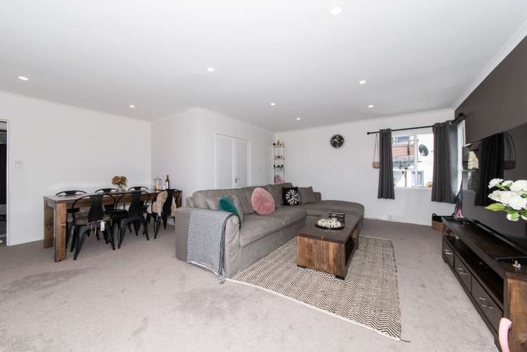 1/33 Te Atatu Road Te Atatu South_5