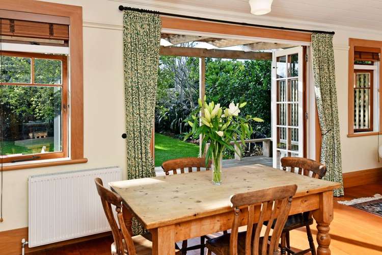 6 Ascot Avenue Narrow Neck_6