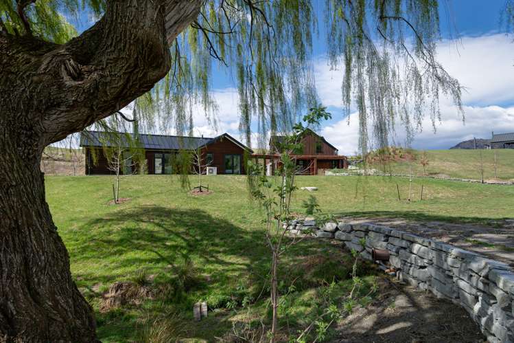 82 Threepwood Road Dalefield/Wakatipu Basin_17
