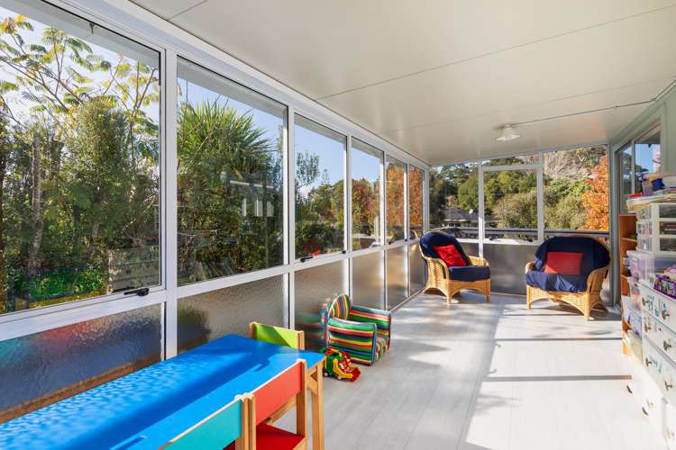 36 Lemnos Place Titirangi_6