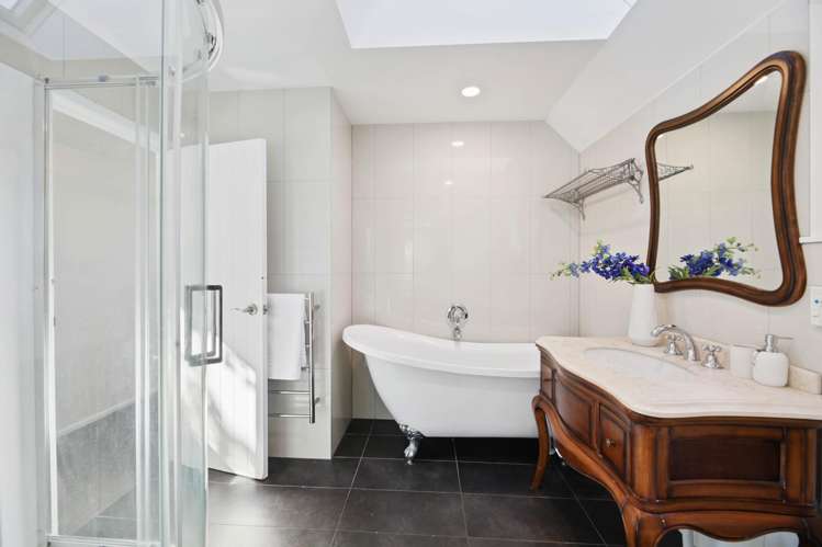 19 Beach Road Mellons Bay_21