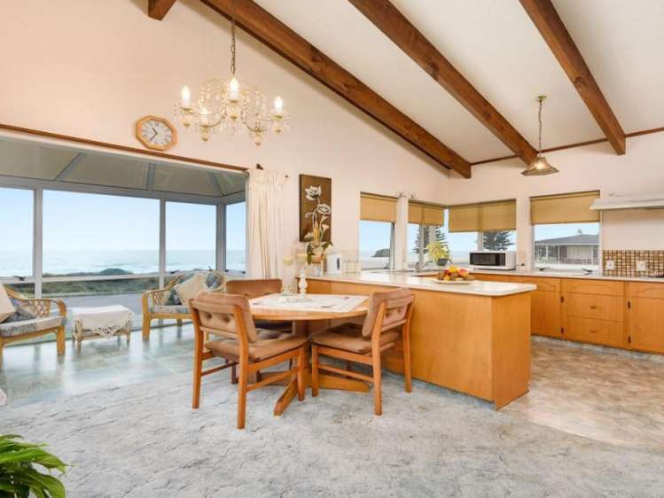 163 Marine Parade Mount Maunganui_13