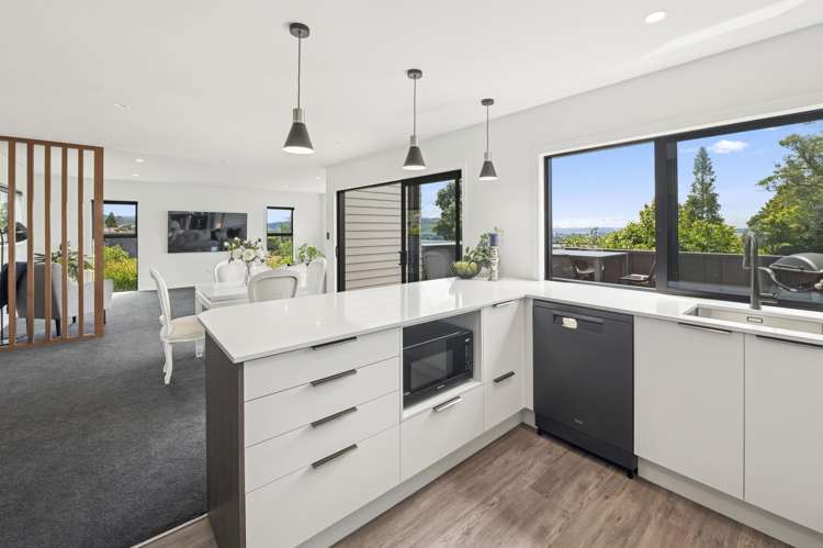 13A Kerswell Terrace Tihiotonga_8