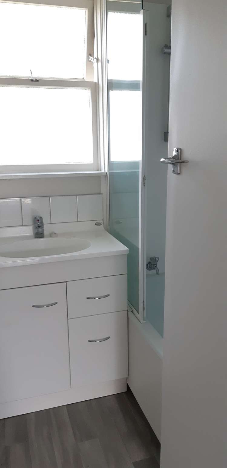 2/22a Wolsley Avenue Milford_7