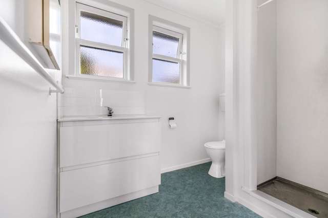 12a Seddon Street Glenholme_4