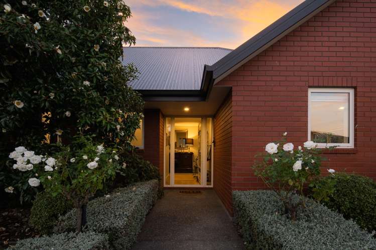 10 Windsor Close Springlands_24