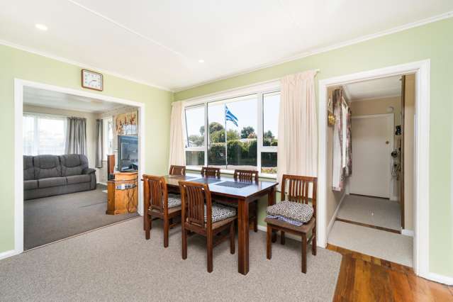 18 Belvedere Crescent Takaro_4