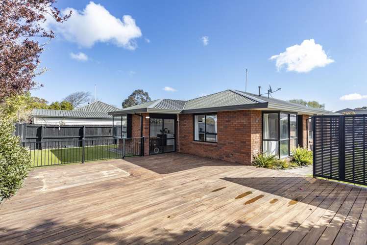 2 Edwins Way Burwood_11