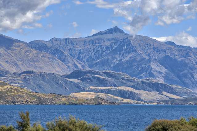 328 Beacon Point Road Wanaka_2