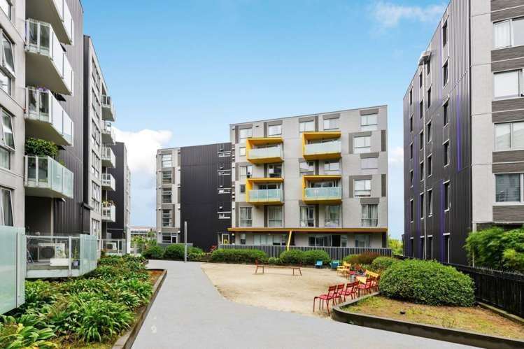 506/3 Rose Garden Lane Albany_13