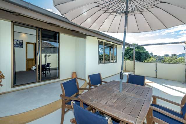 16 Karaka Grove Raumati Beach_3