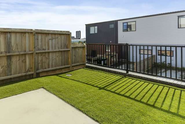 6 Clay Works Lane New Lynn_1