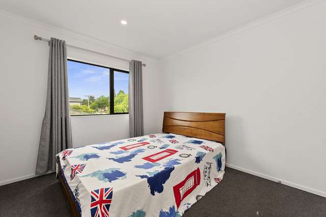 2/107 Knighton Road Hillcrest_4