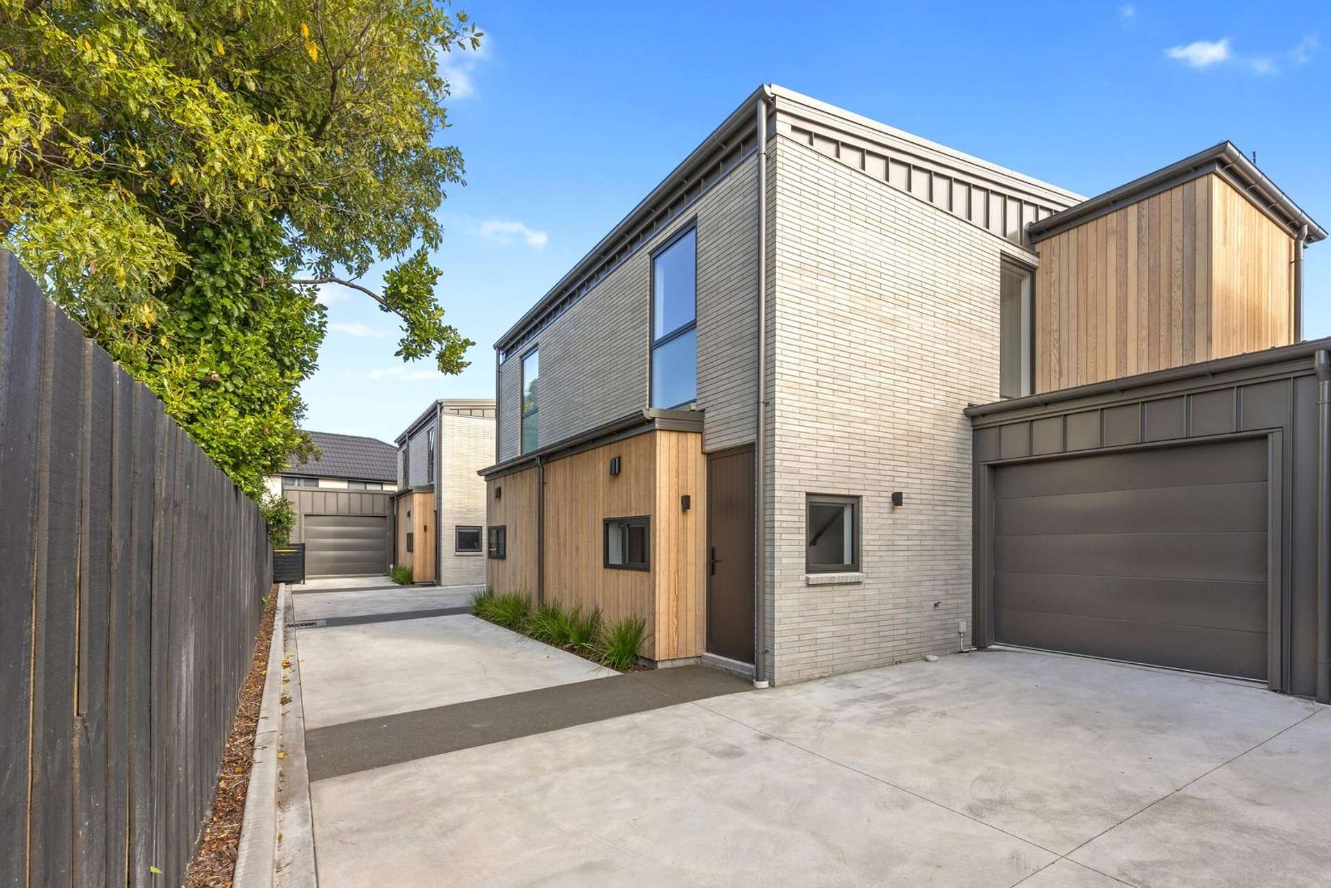 2/19 Courtenay Street St. Albans_0