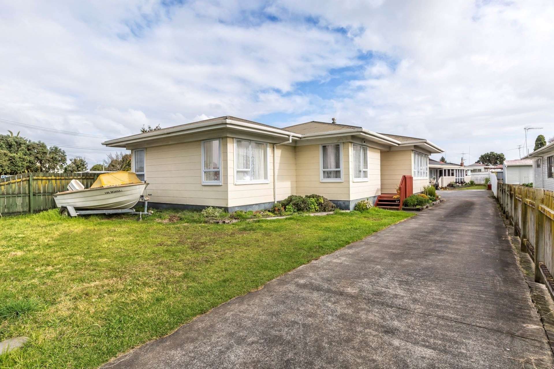 1/109 Kenderdine Road Papatoetoe_0