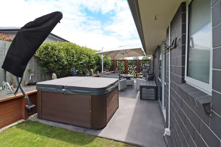 335 Homestead Road Weston_9