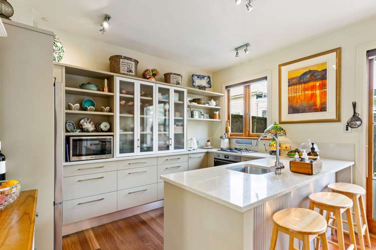 2/5b Eton Avenue Devonport_6