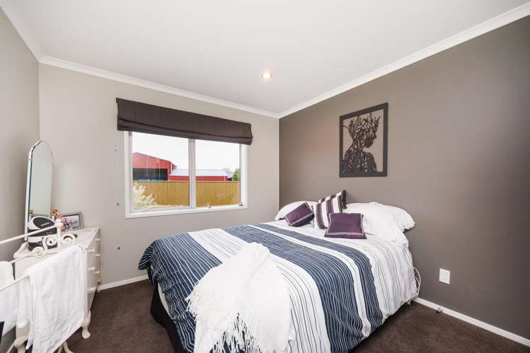 2 Isipho Court Feilding_19