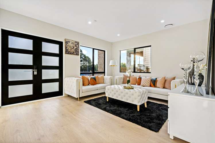 24 Ngaki Street Flat Bush_11