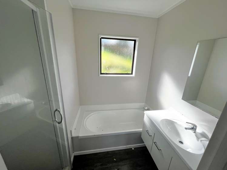 7 Harrys Place Kawakawa_7