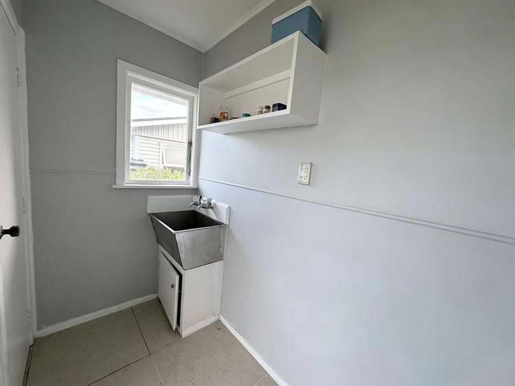 16 Vickerman Street Otara_9