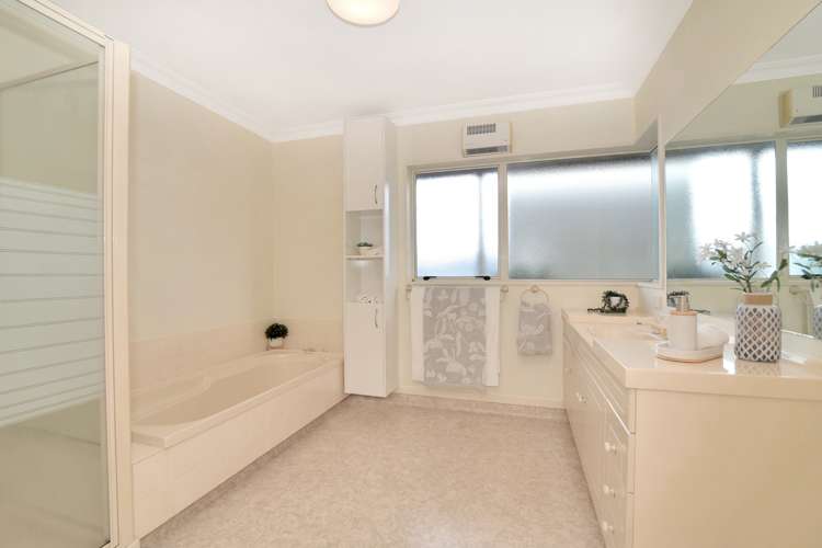 11 Kirk Lane Ohauiti_15