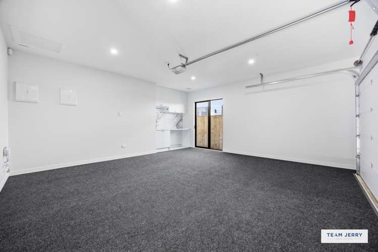 16 Tuwai Crescent Opaheke_38