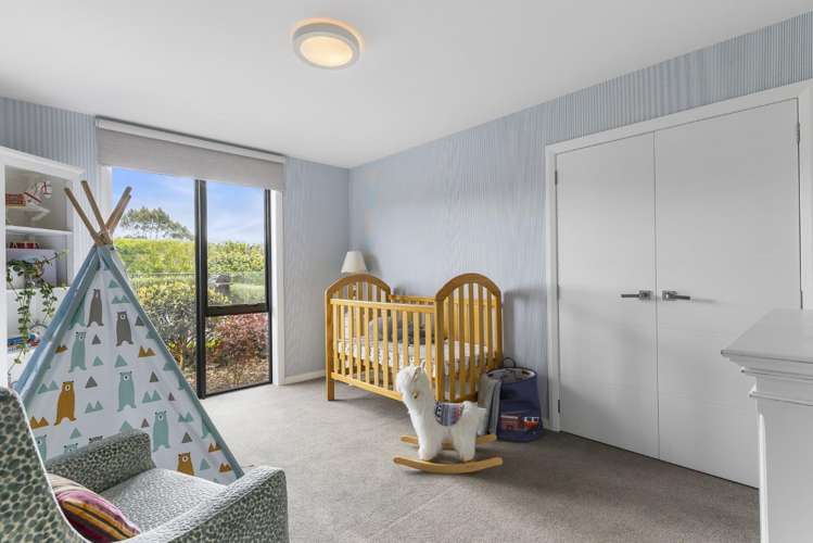 38 Hawthorne Lane 1694_22