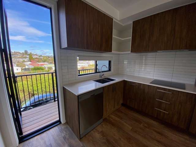 8 Equine Way Brookfield_2