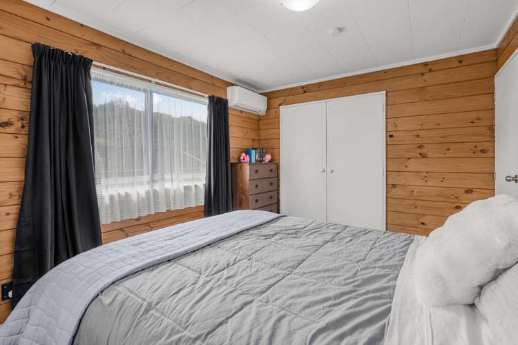 6 Garnet Grove Birchville_12