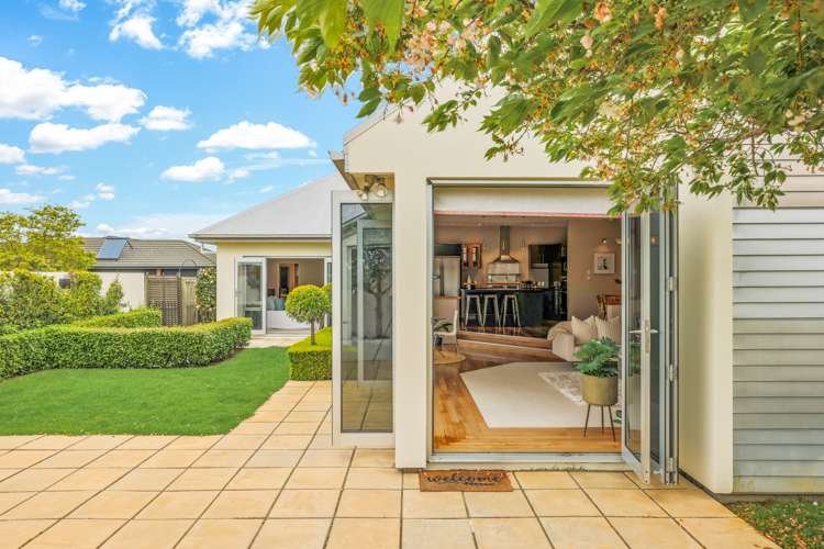 24 Crombie Green Northwood_2