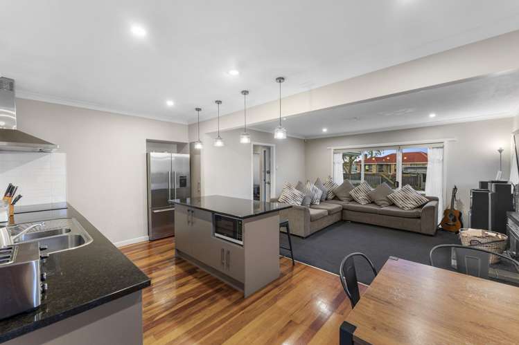 48 Harwood Crescent Otara_5