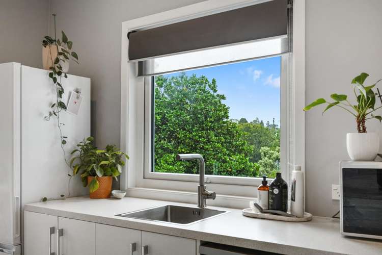 81A Woodglen Road Glen Eden_6