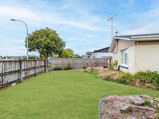 1 Hazelwood Avenue Dinsdale_3