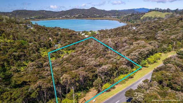 Water views on Te Wahapu