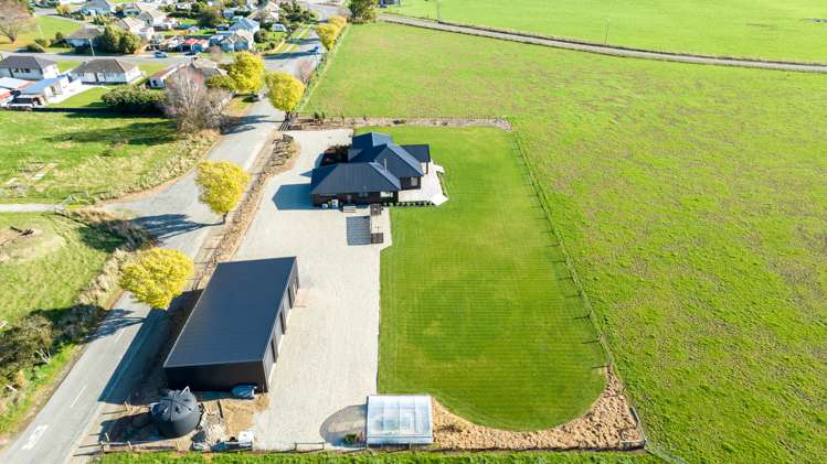 15 Cemetery Road Kuri Bush_47