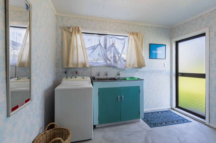 412 Ormond Drive Mahia_12