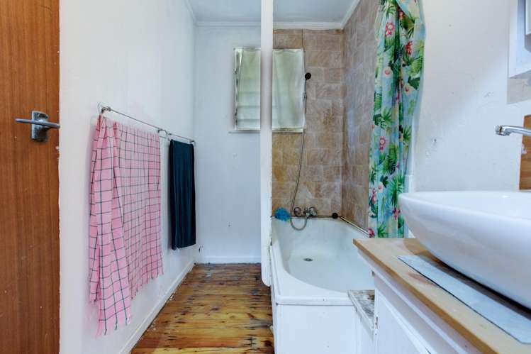 6/64a Ngatiawa Street One Tree Hill_24