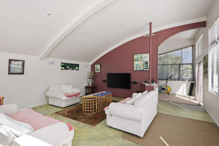 2 Tuahine Crescent Wainui_8