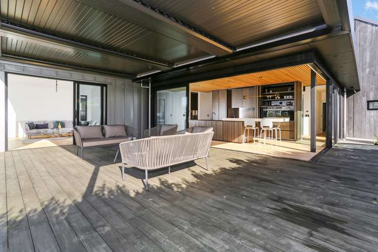 8 Edgewater Drive Karaka_14