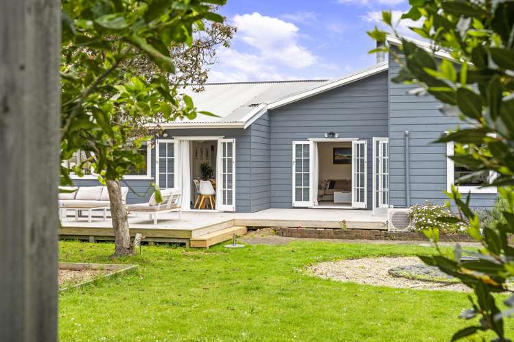 27 Stevenson Road Clarks Beach_1